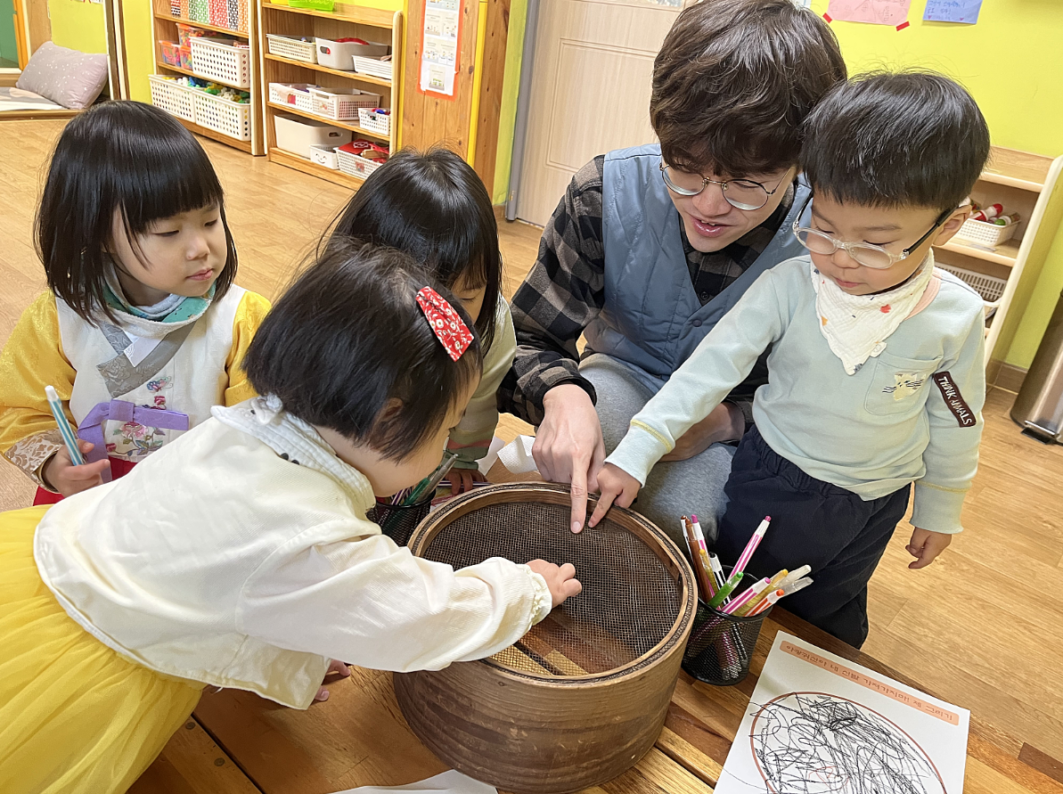 유아 설날 행사, 성미산 어린이집 설주간 이야기 (세배·전래놀이·만두 만들기)